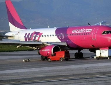 H Ryanair βρήκε το δάσκαλό της από την WIZZ AIR